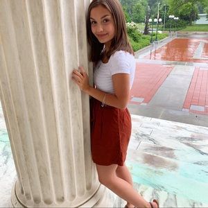 Meet your Posher, Hallie